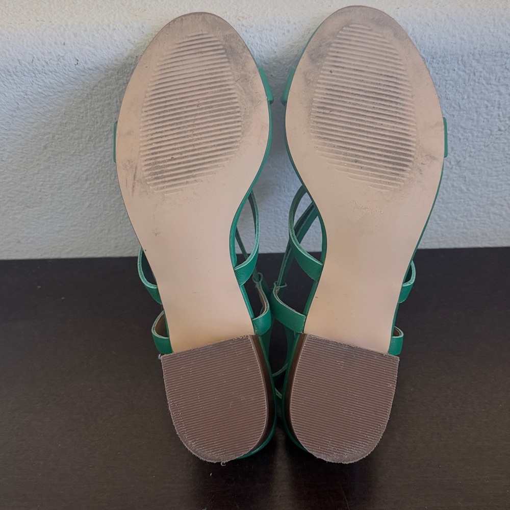 Talbots Green  Leather T-Strap Sandals with Gold Accent - Picture 5 of 8